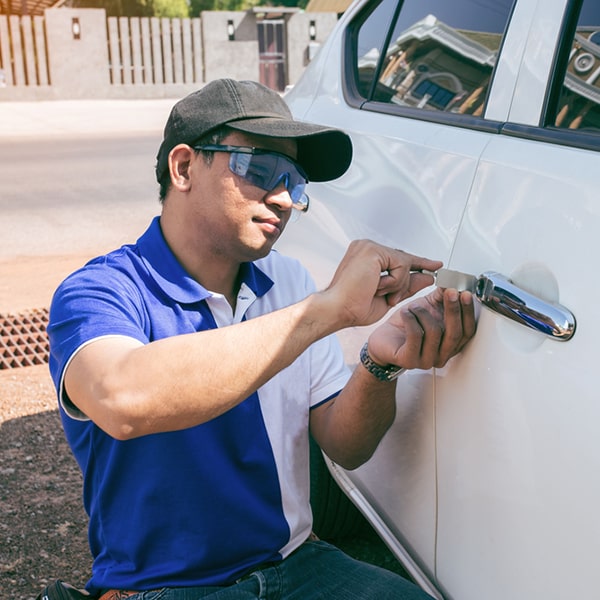 la cerrajería de autos ofrece servicios de cerrajería automotriz en todo el país